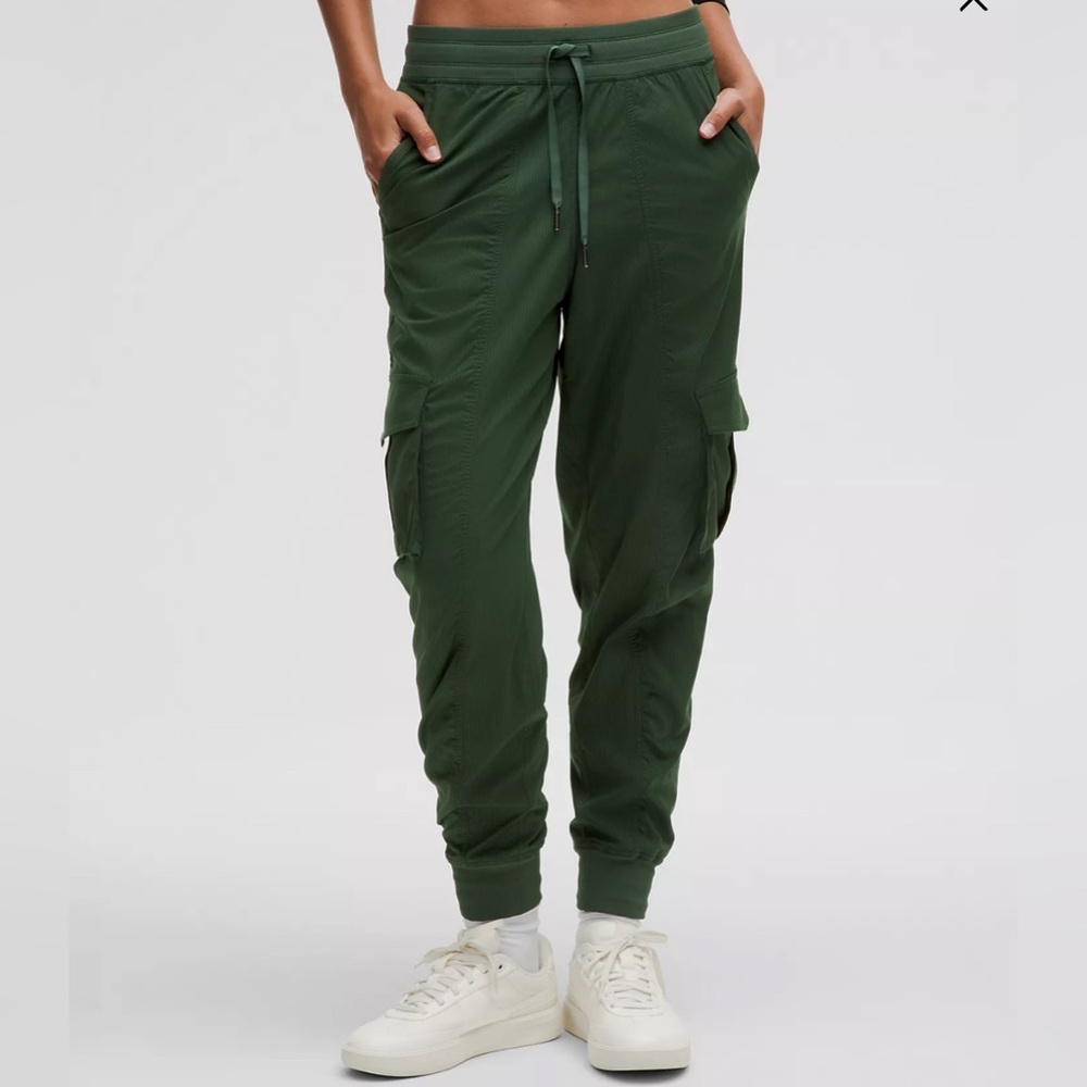 Lululemon Brown Cargo Dance Pants